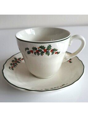 Royal Tudor Christmas Tree Teacup & Saucer Set